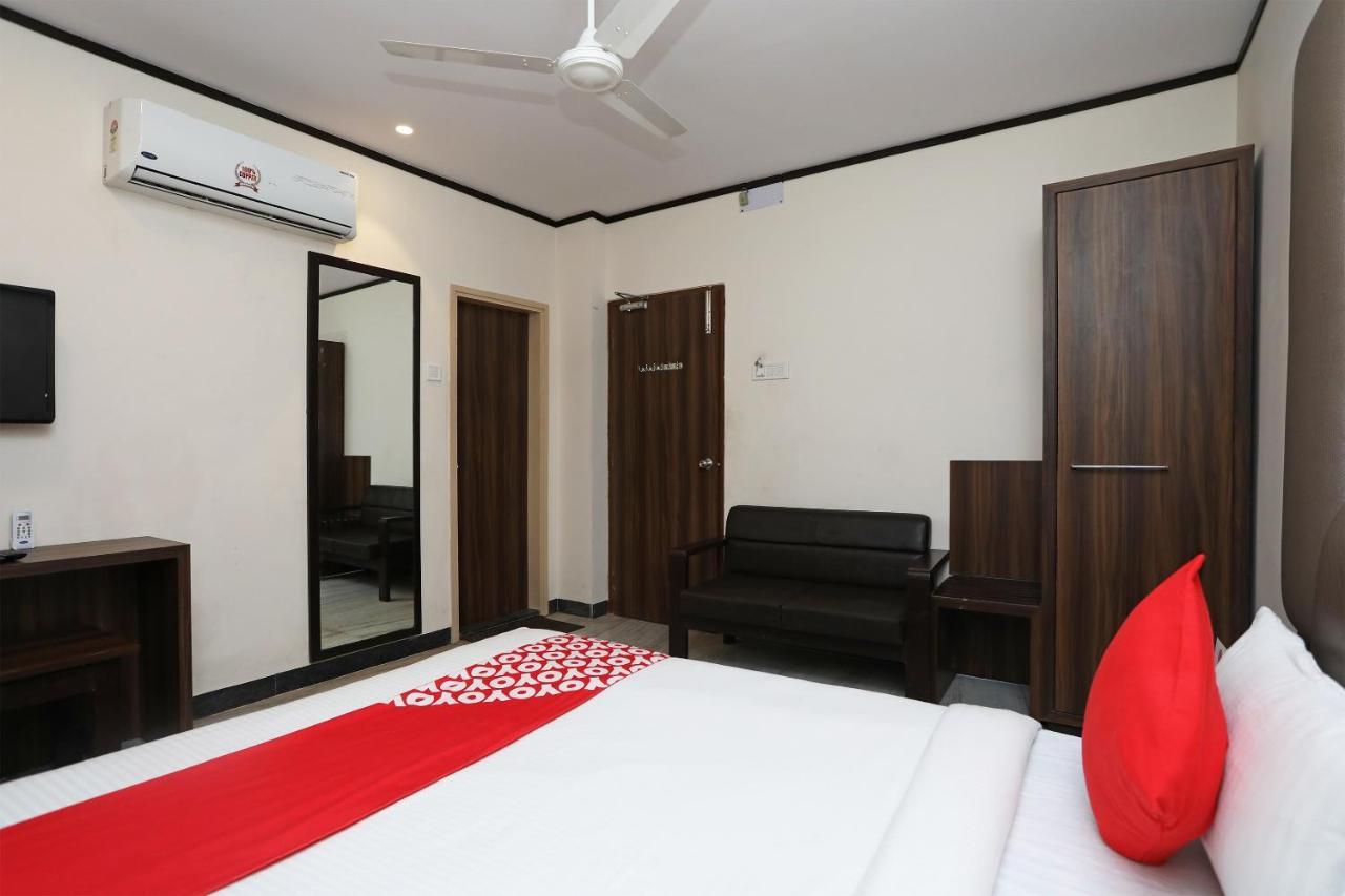 Oyo 15966 Hotel Shivam Kolkata Ngoại thất bức ảnh