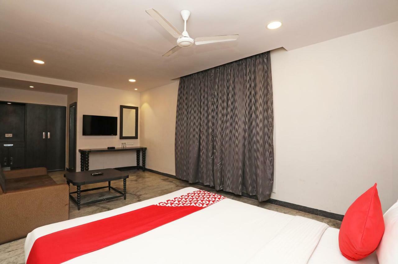 Oyo 15966 Hotel Shivam Kolkata Ngoại thất bức ảnh