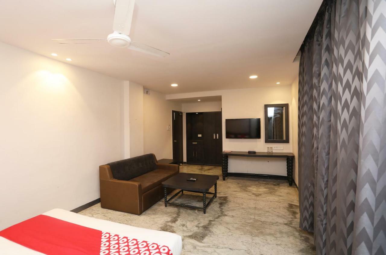Oyo 15966 Hotel Shivam Kolkata Ngoại thất bức ảnh