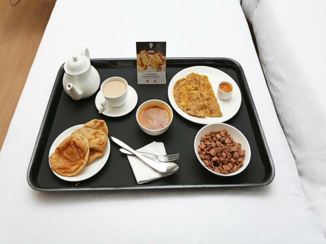 Oyo 15966 Hotel Shivam Kolkata Ngoại thất bức ảnh
